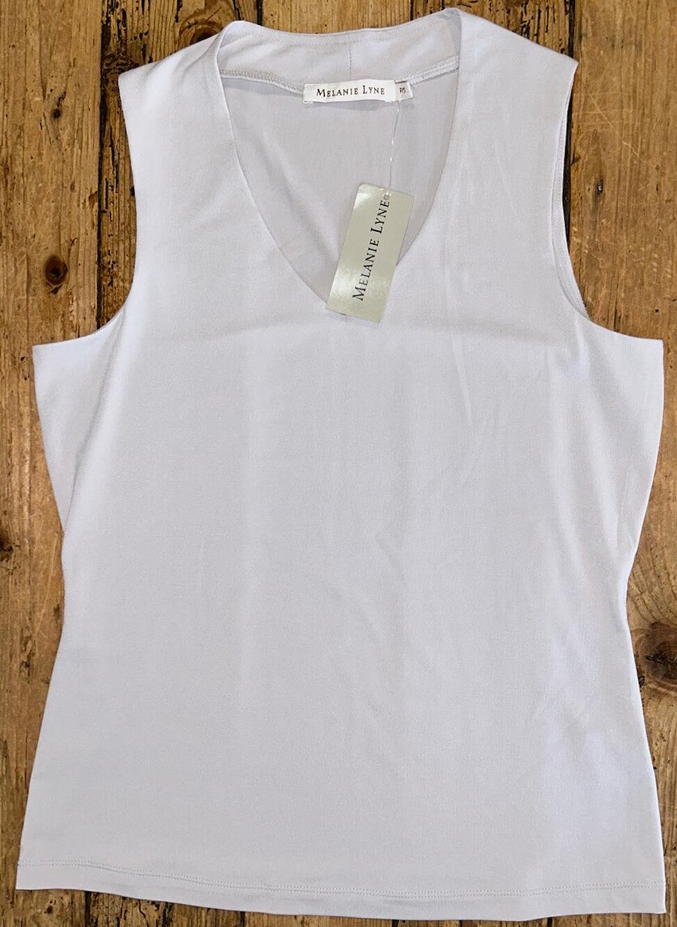 Melanie Lyne Women’s Size S Light Grey Sleeveless V-neck Blouse